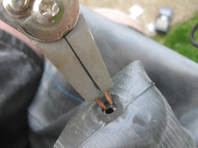 metal stem 11