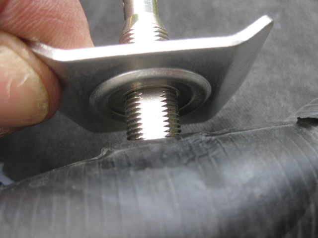 metal stem 16