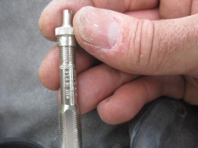 metal stem 22